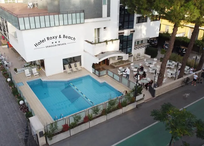 فندق Roxy &