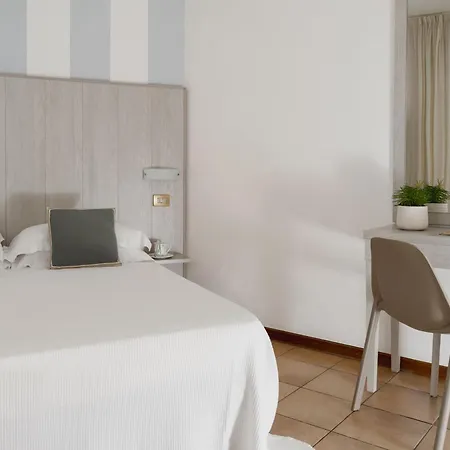 Roxy&beach Hotel 3*